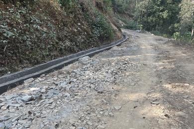 भकुण्डे–तेमाल सडकः बीस महिनामा दश प्रतिशत काम