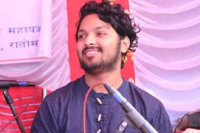 शास्त्रीय संगीतका साधक सजल