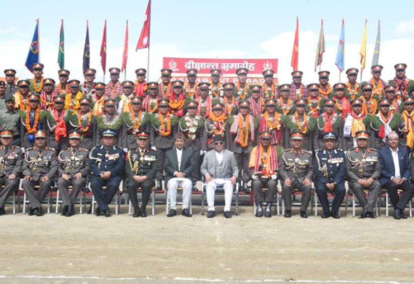 तस्बिरमा हेर्नुहोस् सशस्त्र प्रहरी निरीक्षक आधारभूत तालिम समापन