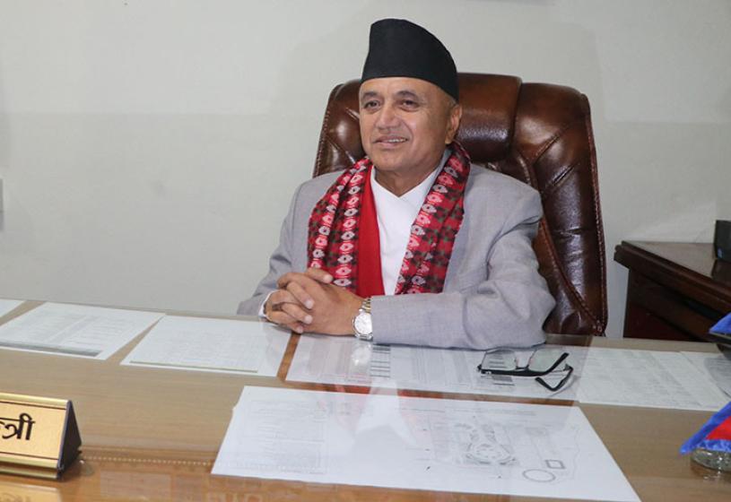नवनियुक्त मुख्यमन्त्री अधिकारीद्वारा पदभार ग्रहण : ओपिडी सेवा १२ घण्टा पुर्‍याइने