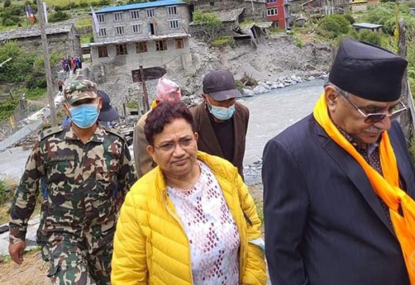 पूर्वप्रधानमन्त्री प्रचण्ड र उर्जामन्त्री भुसालसहितको टोली मनाङमा